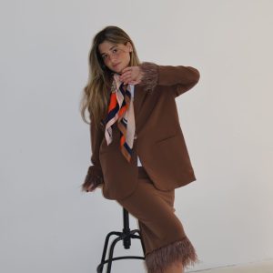 חליפת אלין בצבע חום